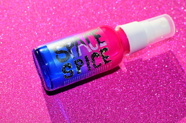 Space Spice Glitter Hair Spray – plant makeup
